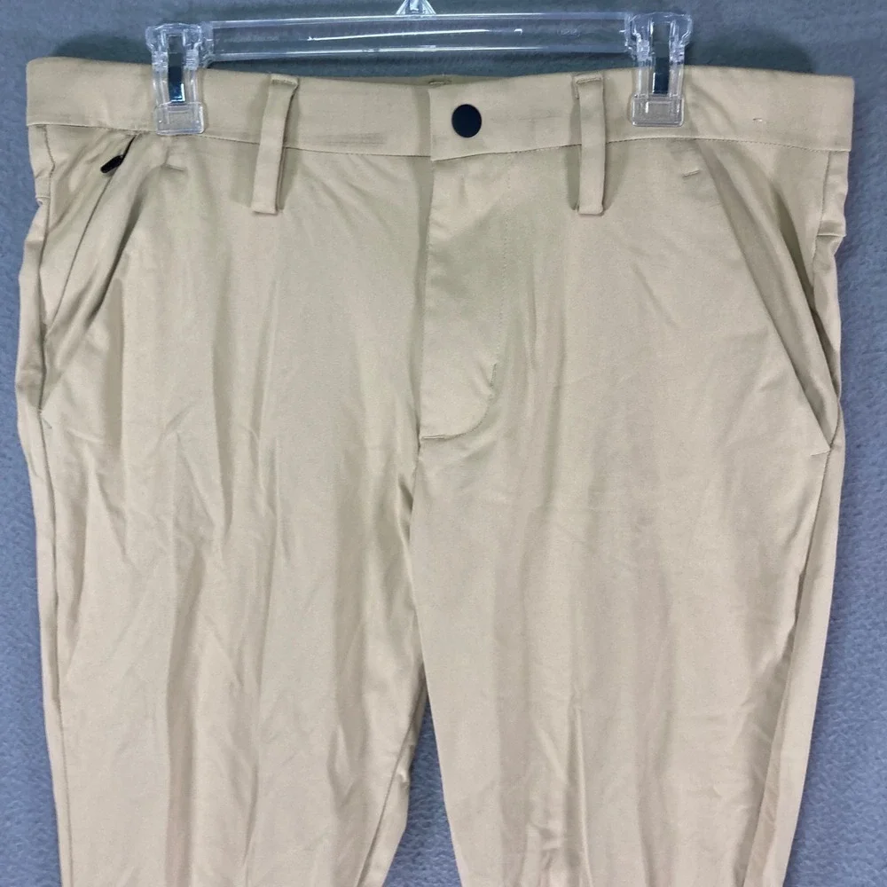 Stylus Men's Khaki Polyester Jogger‎ Pants Size 34 Regular Golf Casual